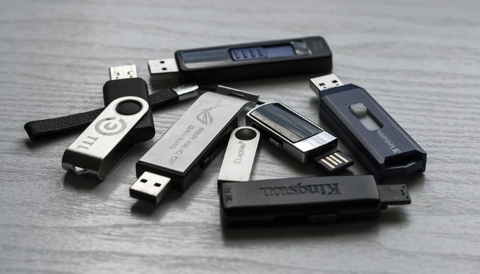 can windows format a flash drive for use in a mac computer ?